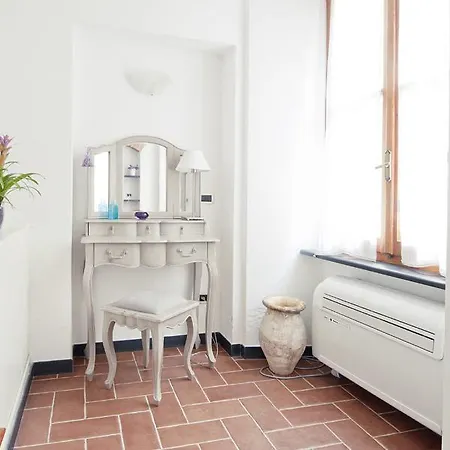 Vittoria Appartement *